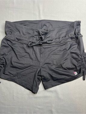 Sweaty Betty women’s black wide tie workout shorts size medium